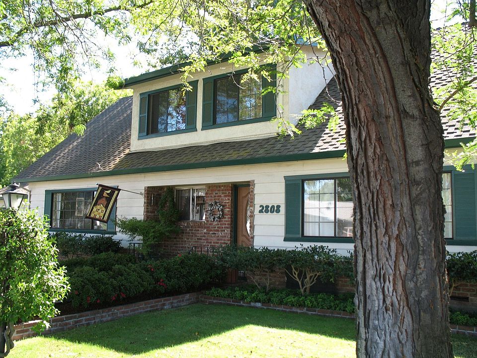 Front View of Home