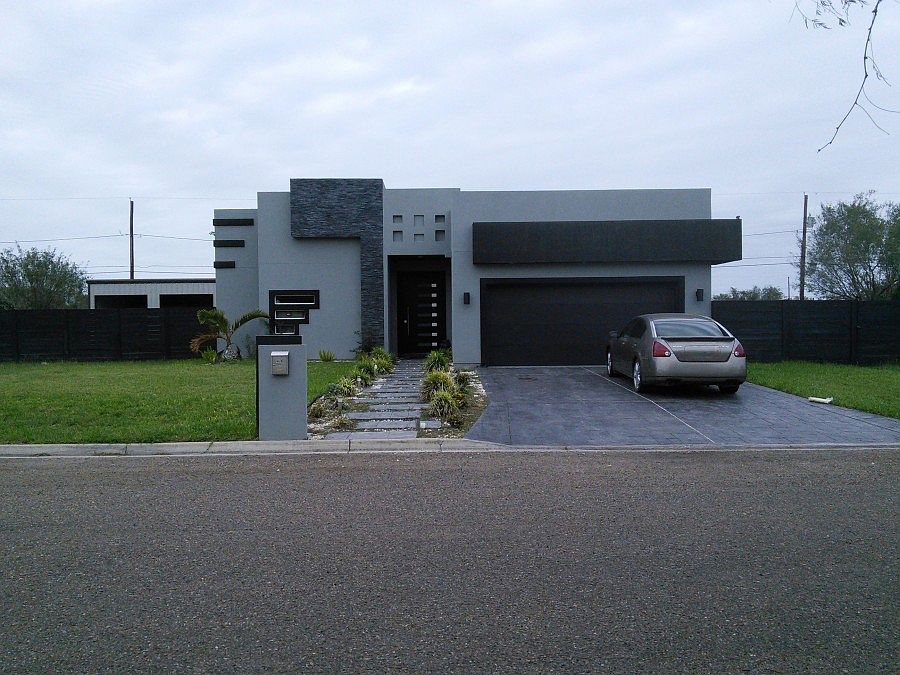 1st image of 416 Amanda Ct