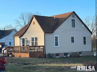 329 Fairground St, Mount Sterling, IL 62353