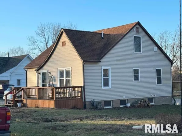 329 Fairground St, Mount Sterling, IL 62353