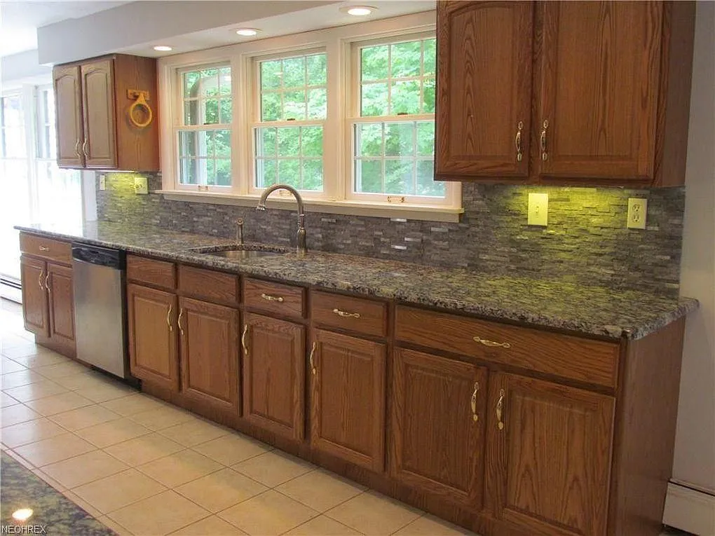 Building Photo - 8130 Chagrin Mills Rd