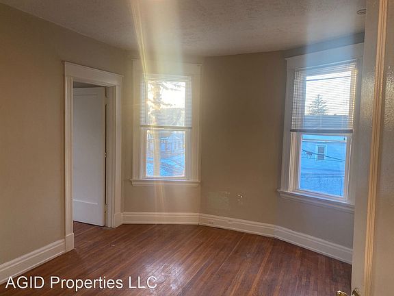4th image of 1740 Sherman Ave #4