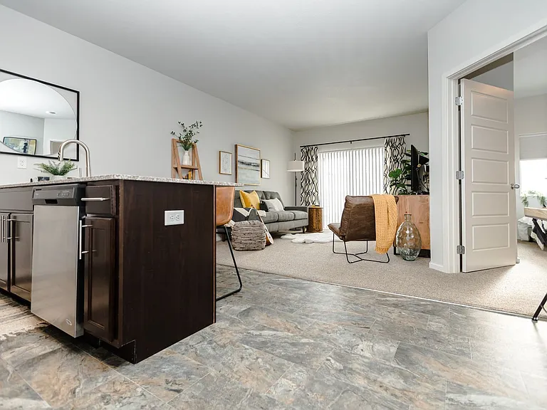 Kascade Place Apartments — Photo 44