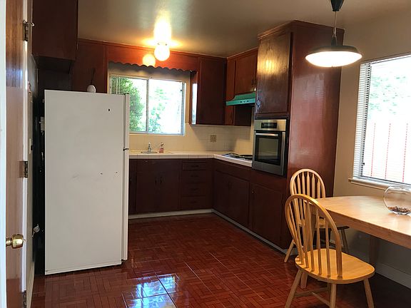 Dining area on the right, table and chairs are included