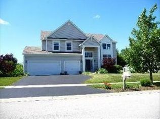 1780 Prairie Ridge Cir, Lindenhurst, IL 60046