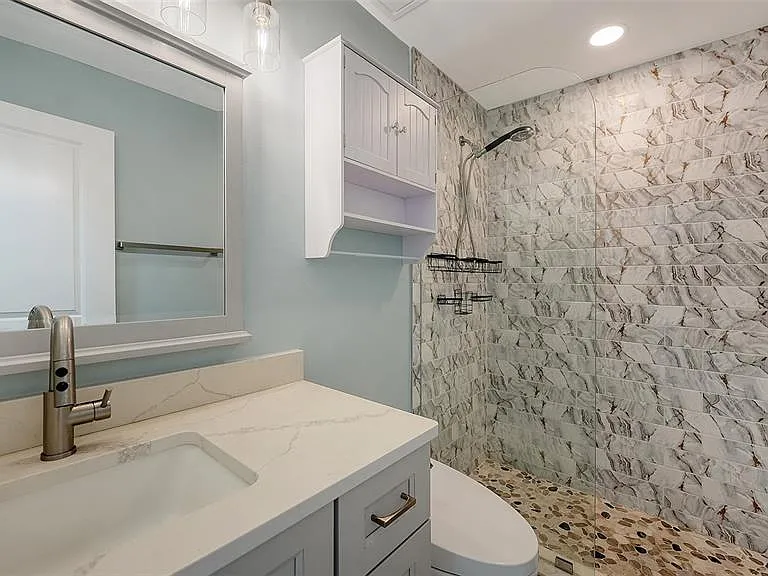131 Whispering Sands Cir #V-33 — Photo 29