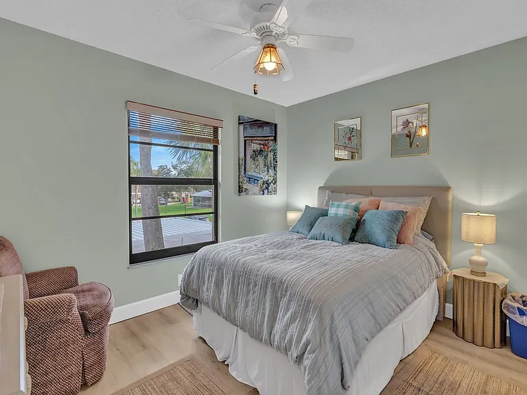 28 Plantation Dr #204 — Photo 9