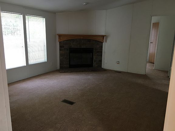 Living Area 2