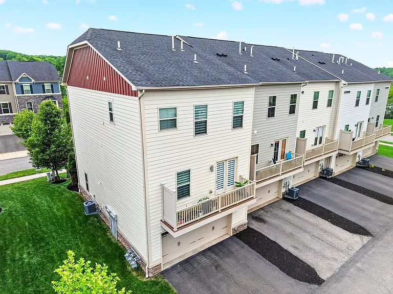 408 Fairmont Dr — Photo 40