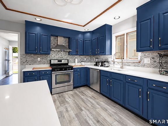 4th image of 24 Homestead Avenue