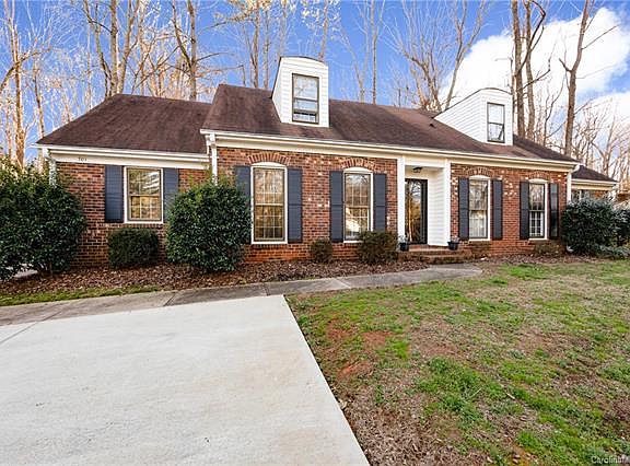 2nd image of 701 McNabb Ct #37