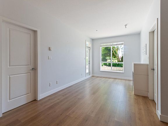 3rd image of 15850 26th Ave
