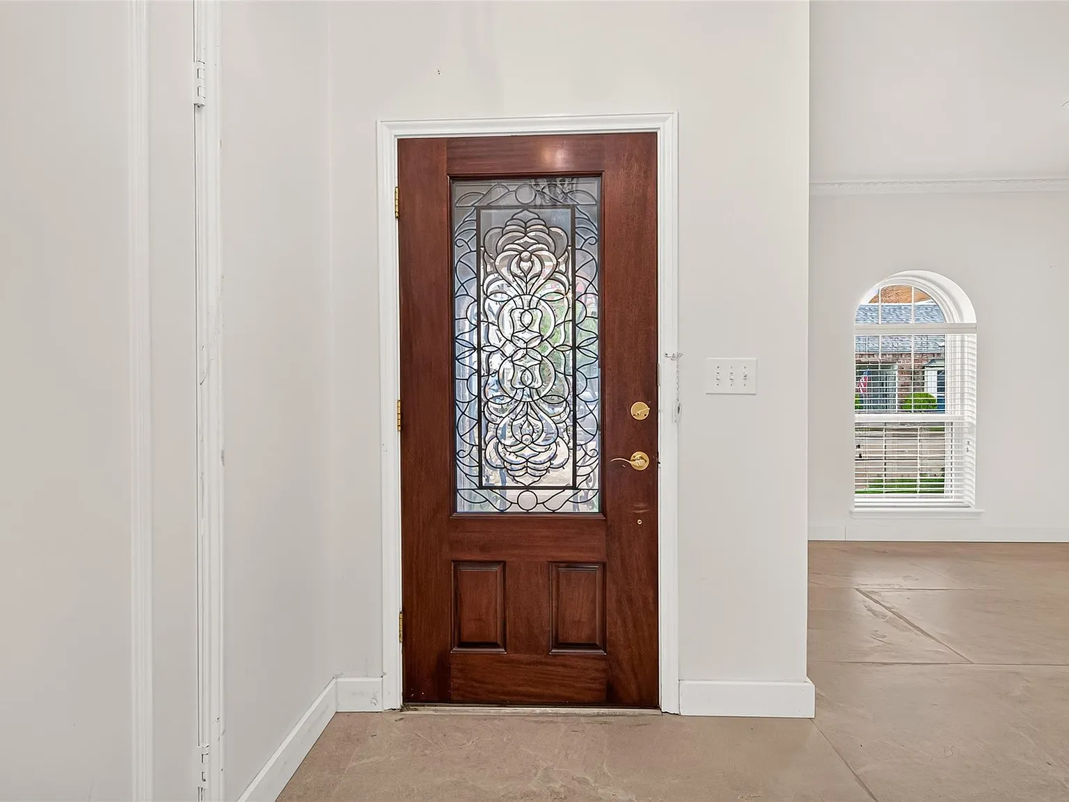 3 bed, 2.5 bath, 2584 sqft, $2,850 — Photo 4