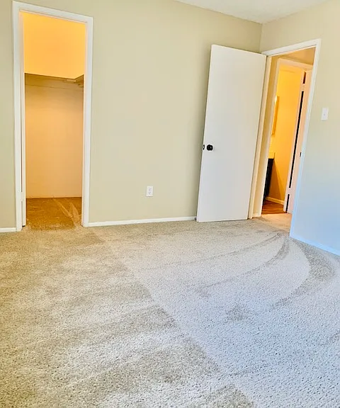 Desert Springs Apartments — Photo 16