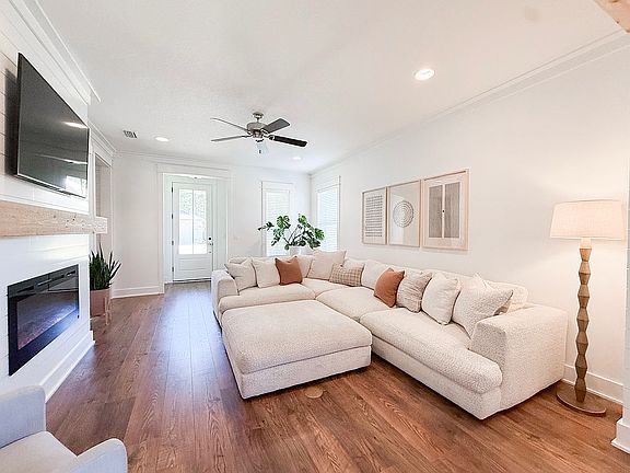 3rd image of 62 Pintail Blvd