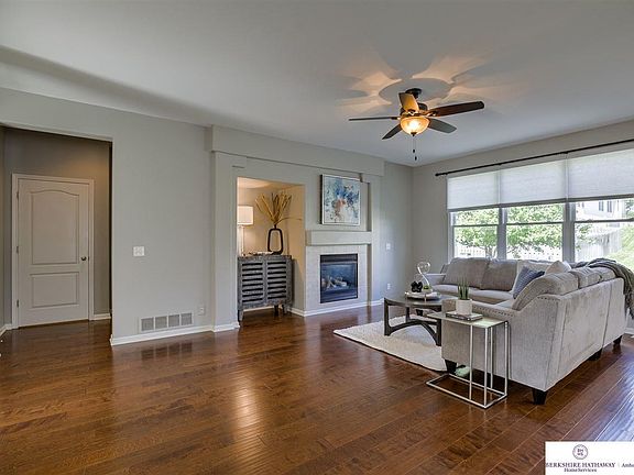 4th image of 9509 S 27th St