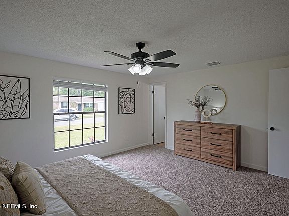 5th image of 2656 PINEWOOD Boulevard E