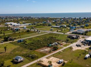 1004 N Jacks Rd, Pt Bolivar, TX 77650