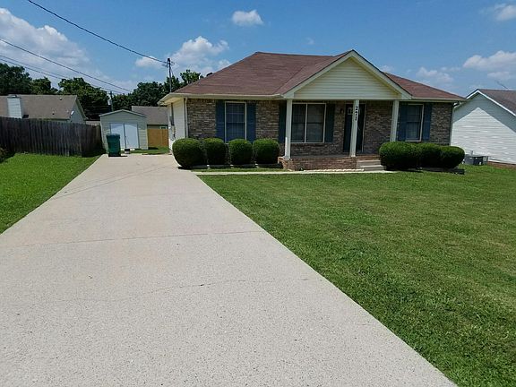3rd image of 271 Moncrest Dr