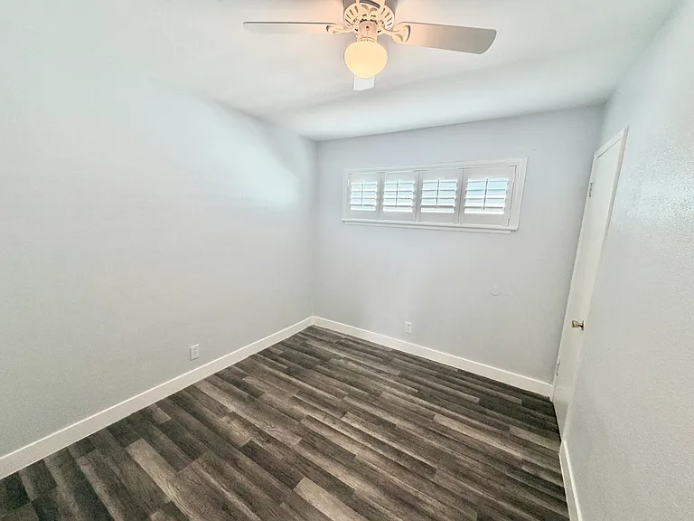 6019 Clark St #13 — Photo 10