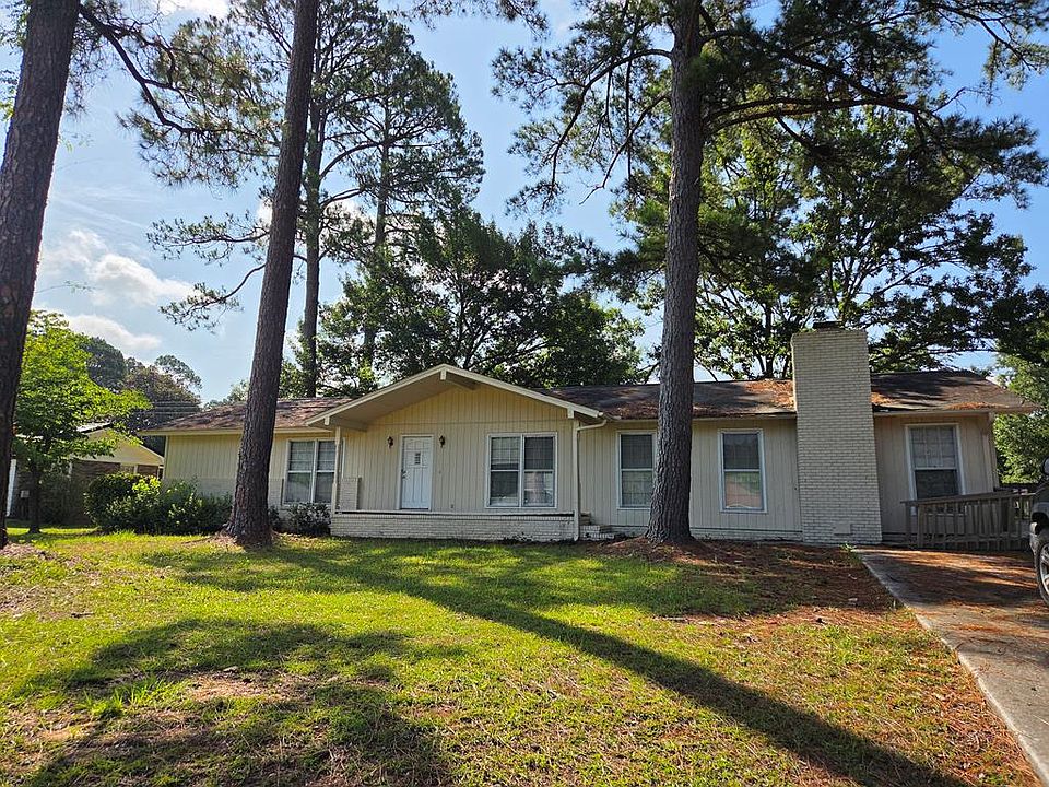 1st image of 1839 Holly Hill Rd