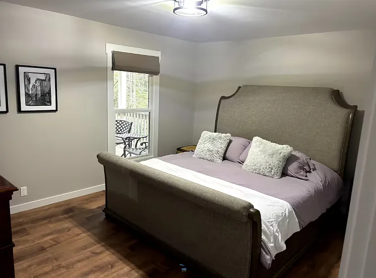 Second bedroom (king)