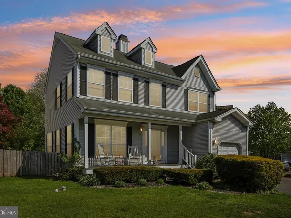 421 Dartmoor Rd, Schwenksville, PA 19473