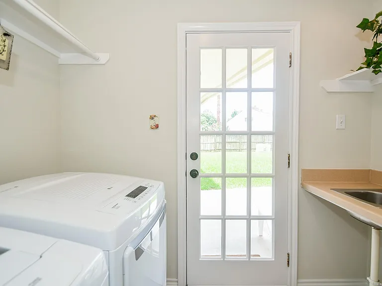 20735 Park Pine Dr — Photo 41
