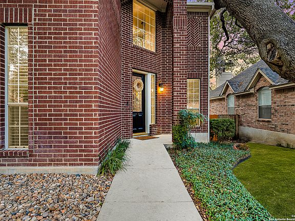 3rd image of 13911 Laurelbrook