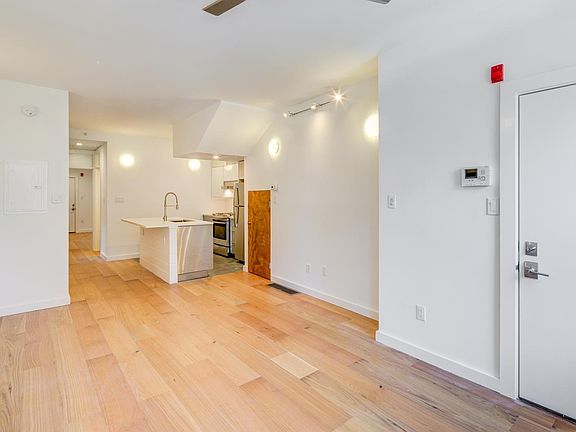 2nd image of 1916 E Dauphin St #1F
