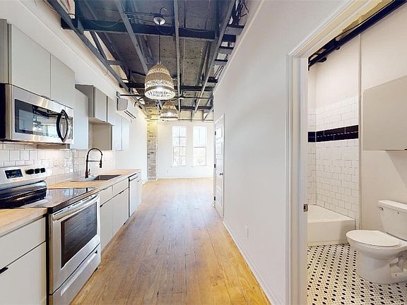 4th image of 305 W 27th St Suite 335