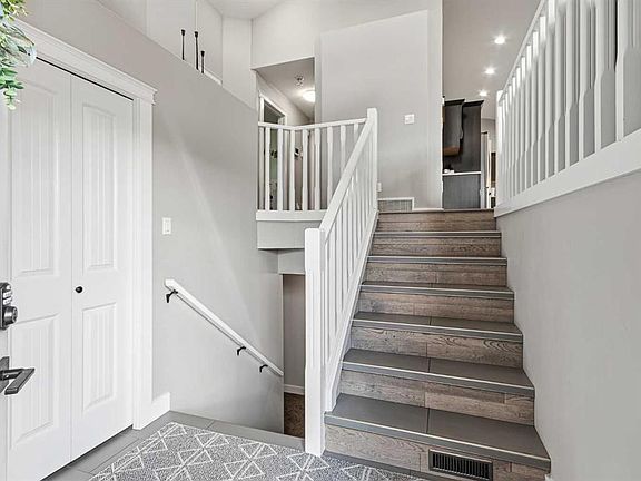 3rd image of 2715 S 73rd Ave #33