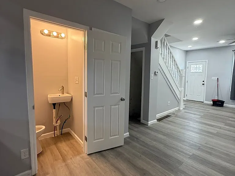 27 E Rittenhouse St — Photo 9