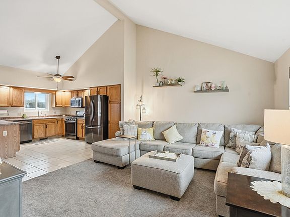 4th image of 7215 Starling Dr