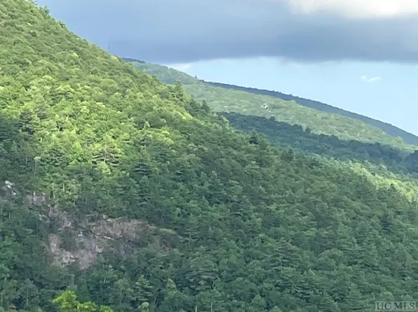 6C & 7C Lofty Lane, Sapphire, NC 28774