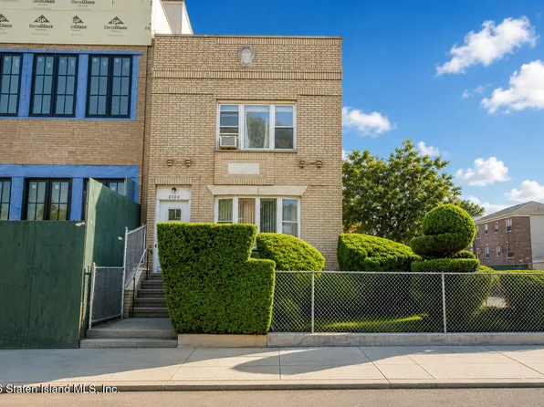 2102 61st St, Brooklyn, NY 11204