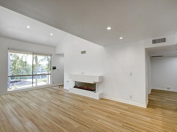 5th image of 23391 Park Sorrento Unit 62