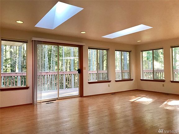 5th image of 9707 41st Ave