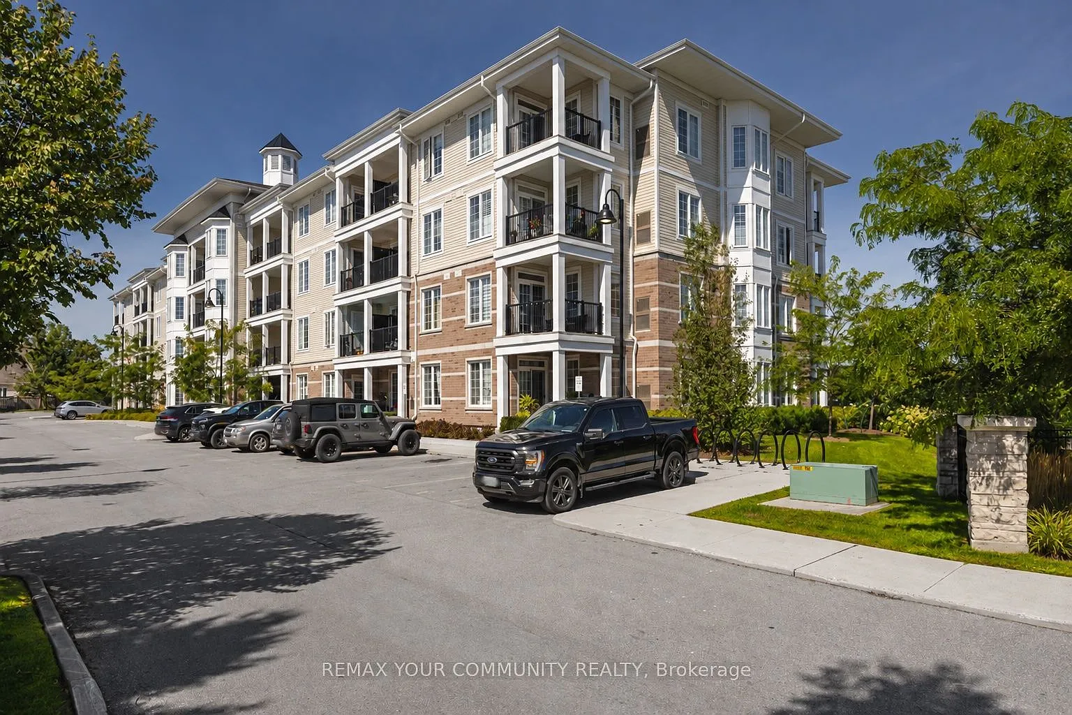 2 bed, $2,700 — Photo 1