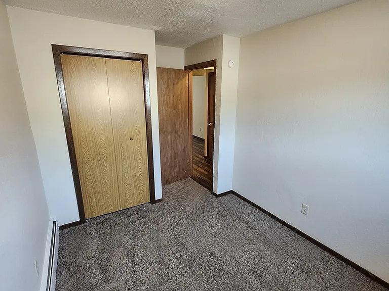 25 14th Ave NE #101 — Photo 8