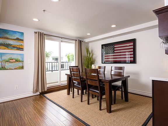 5th image of 1717 S Barrington Ave APT 101