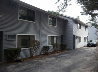296 Meridian St APT G, Groton, CT 06340
