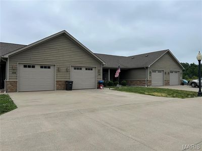 102 Butterfield Ct, Perryville, MO, 63775