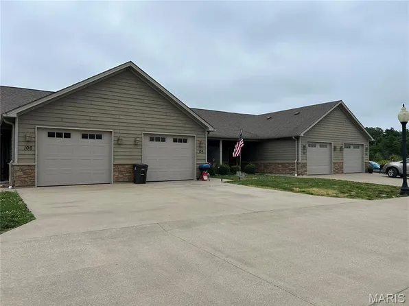102 Butterfield Ct, Perryville, MO 63775
