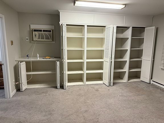 3rd image of 5056 Macnamara Dr