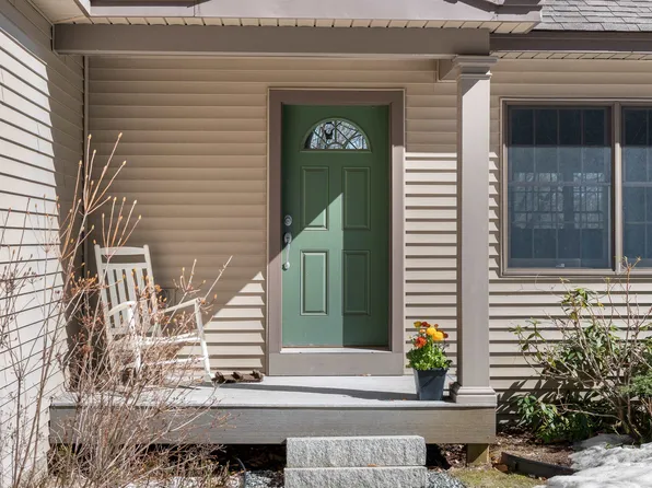 200 Morgan Road, Hartford, VT 05059