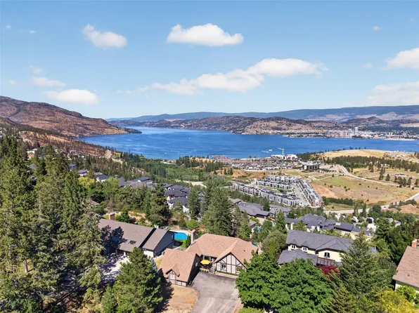 1863 Horizon Dr, West Kelowna, BC V1Z 3E4