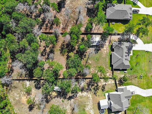 2nd image of 16089 Deer Pines Dr
