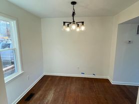 122 S Shenandoah Ave