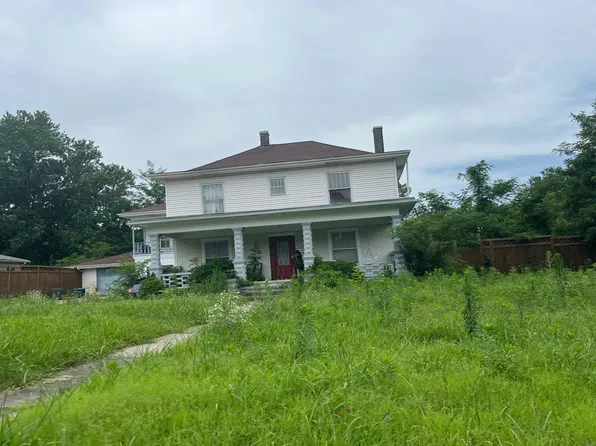 503 S 5th St, Okemah, OK 74859